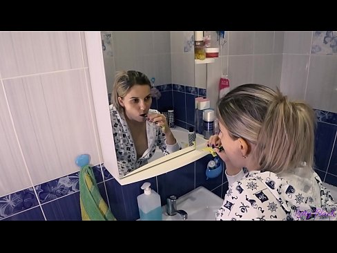 ❤️ Mae darnia gyda ifanc mewn pyjamas yn dod i ben cum llafar yn ass - letty du ☑Porn porno super ar cy.videolucrativo.top ️❤